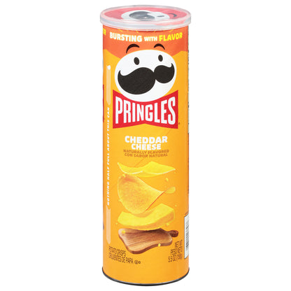Papas fritas Pringles sabor queso cheddar de 156 g (5.5 oz)