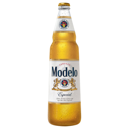 Cerveza lager mexicana Modelo Especial, botella de 710 ml (24 onzas líquidas), 4,4 % de alcohol por volumen.